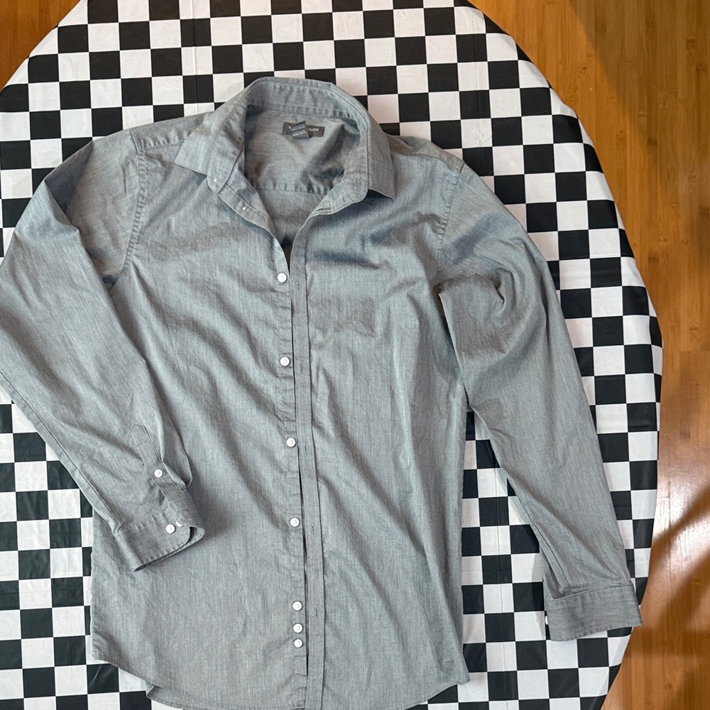 Van Heusen Men's Gray Casual Button-Down Shirt